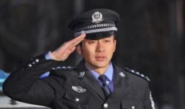 草帽警察在线观看,在线观看，揭秘神秘警探的冒险之旅